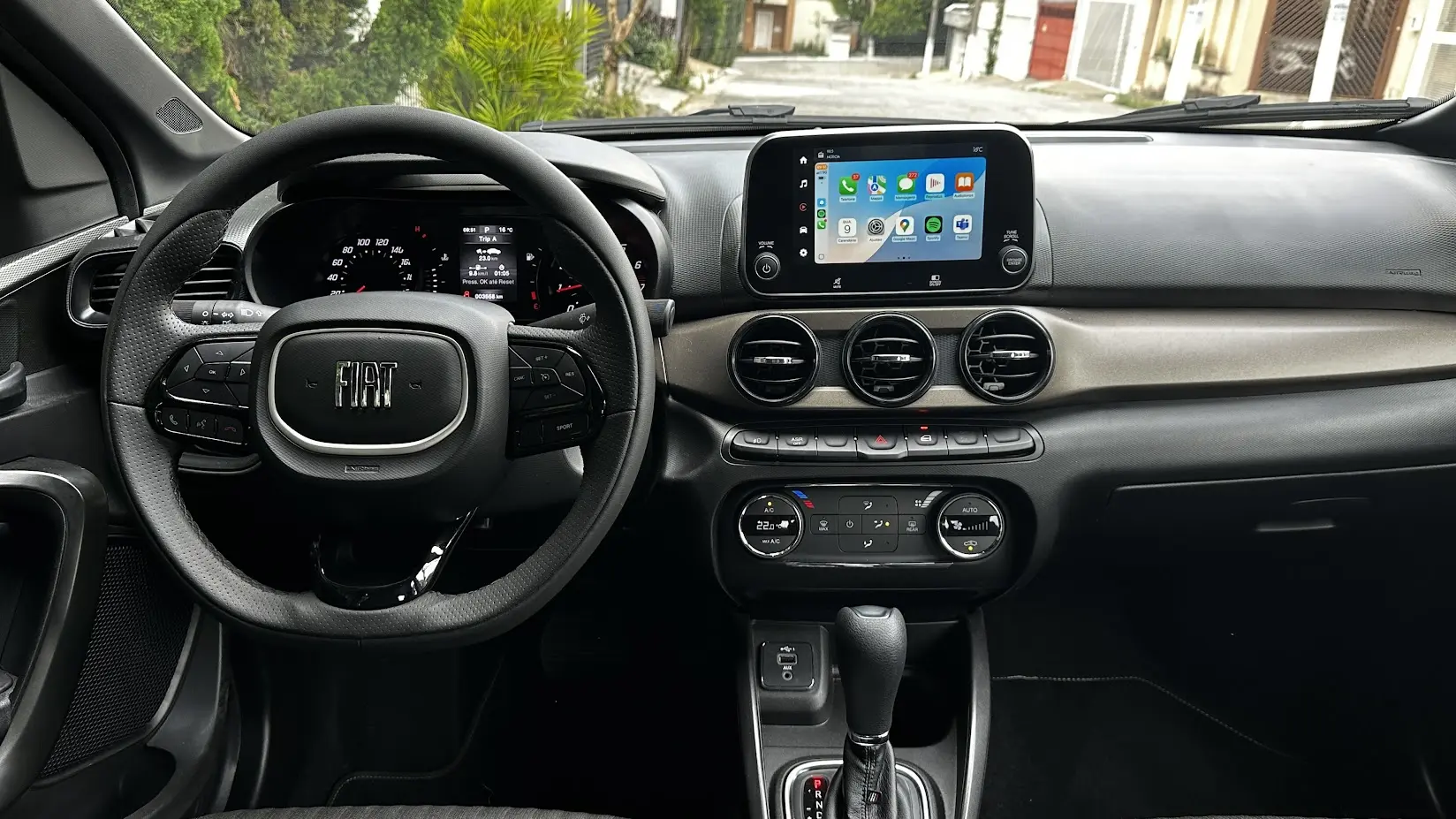 Interior do Fiat Cronos Drive S-Design