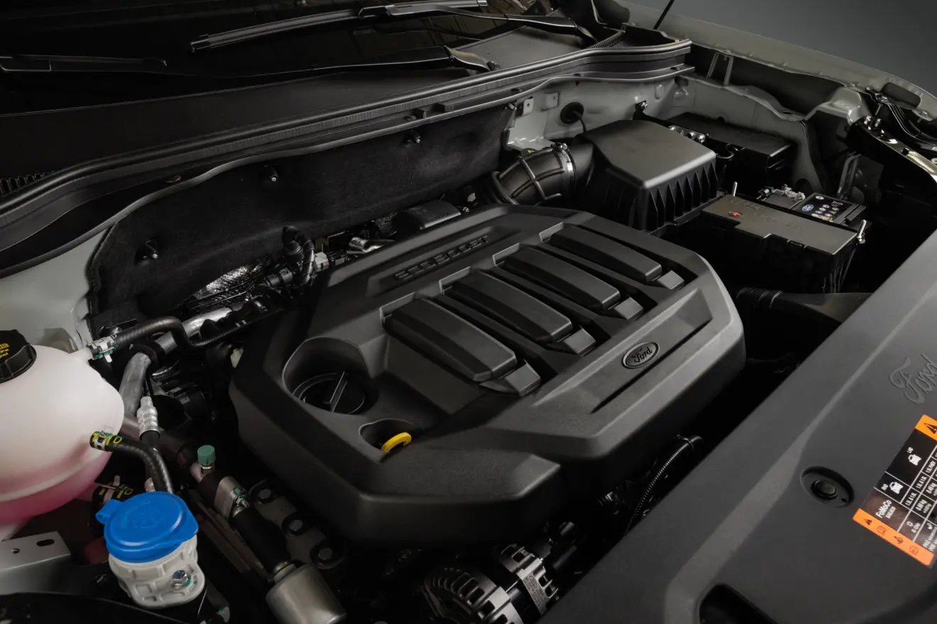 Motor do Ford Territory reestilizado