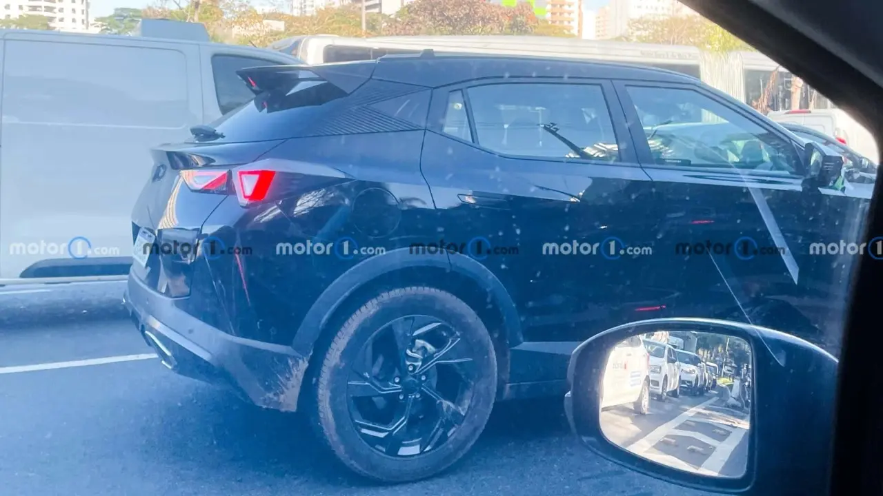 Flagra do GAC GS3 de lado preto em São Paulo