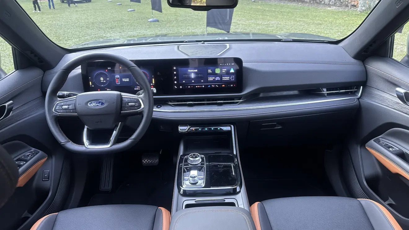 Interior do Ford Territory 2026 
