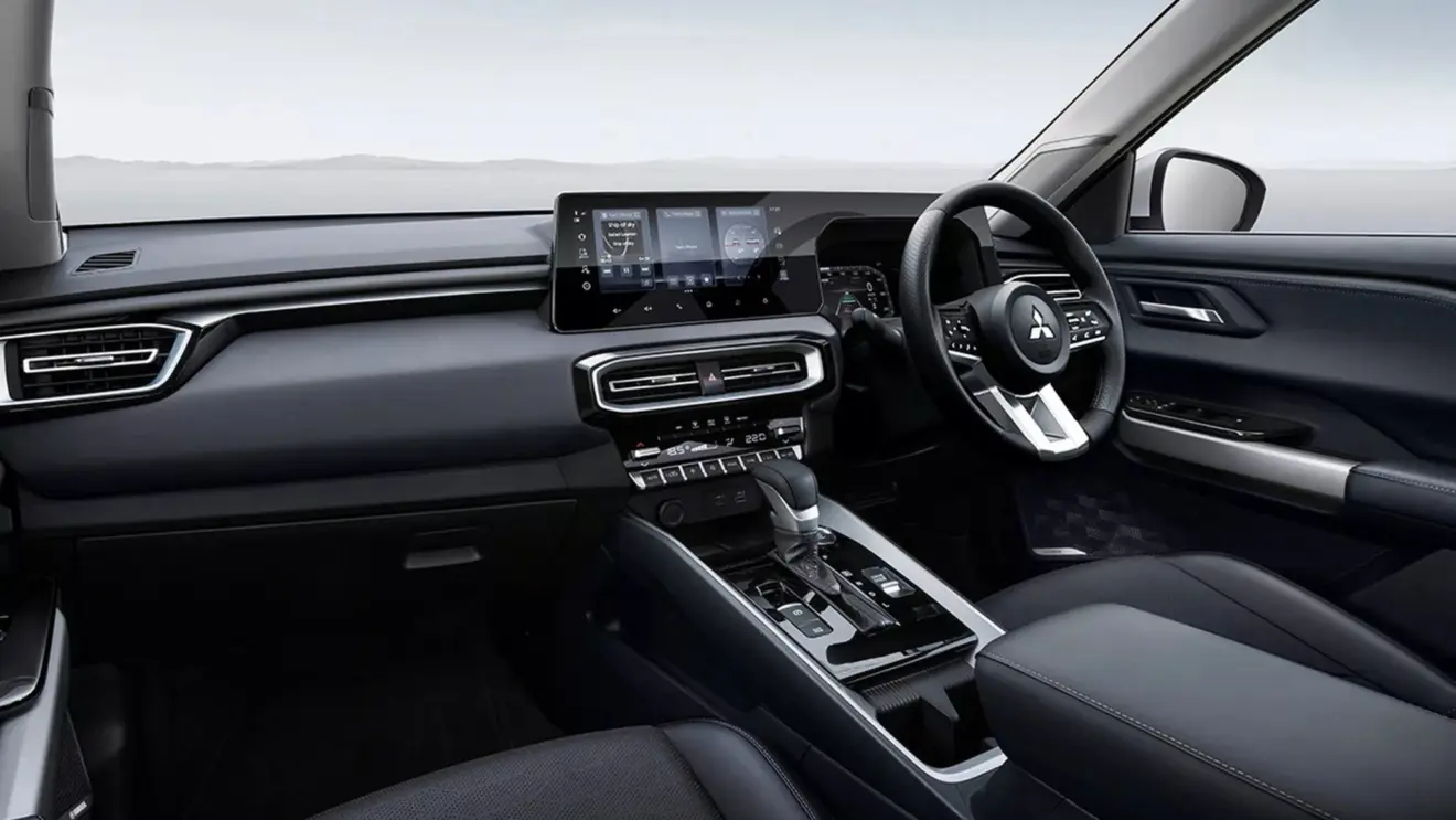 Mitsubishi Destinator interior