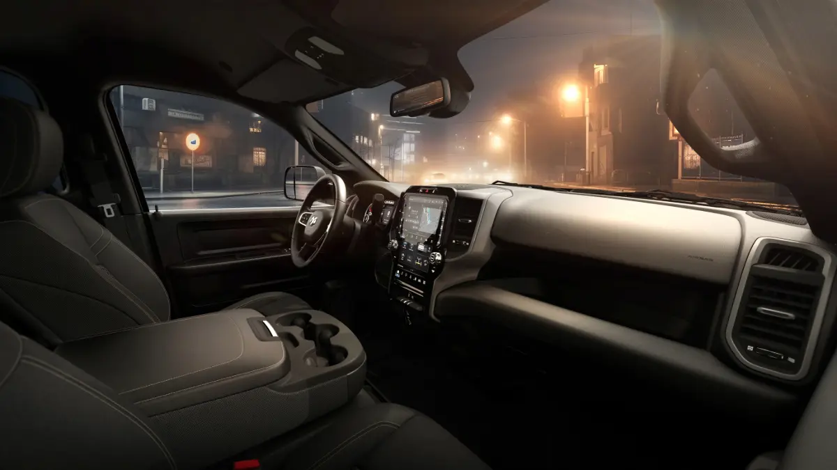 Interior da Ram Heavy Duty Black Express