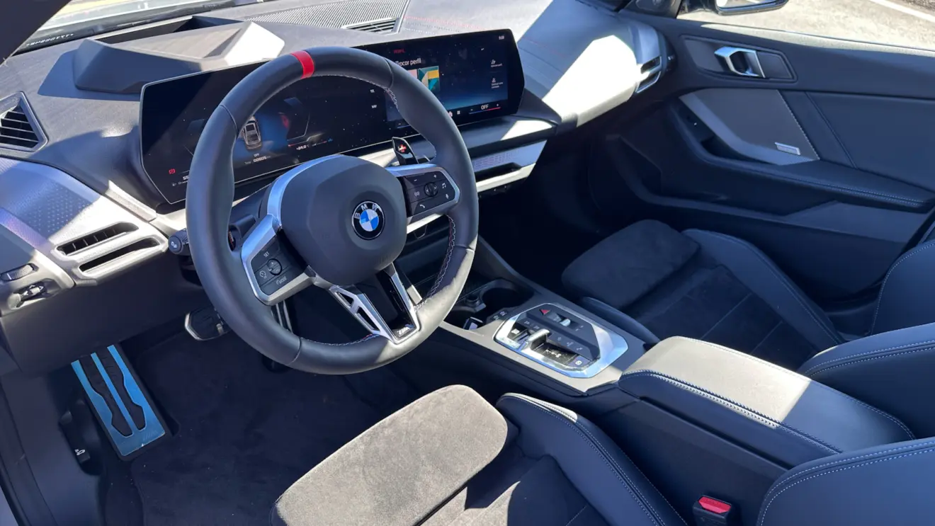interior bmw m235