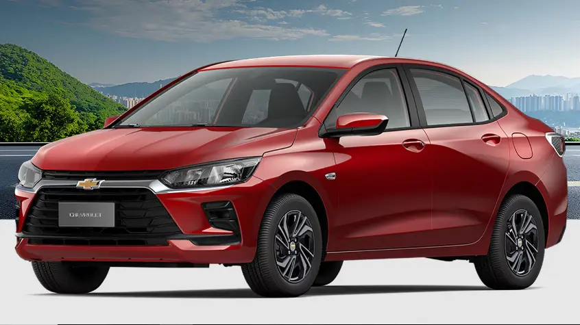 Chevrolet Onix Plus Sem Nome vermelho visto de lado