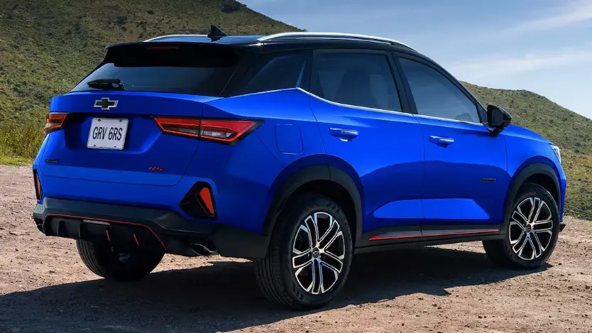 Novo Chevrolet Groove RS azul visto de trás