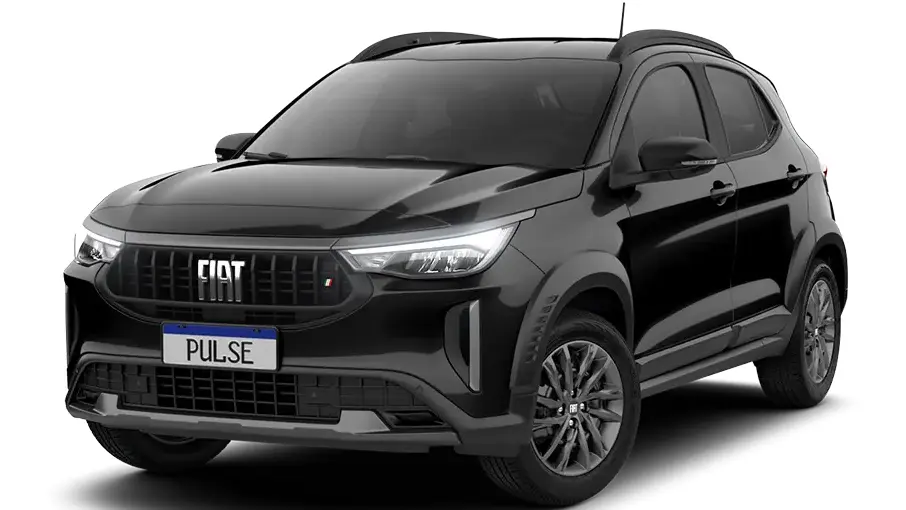 Fiat Pulse Drive manual preto visto de frente com faróis e iluminadores de neblina acesos