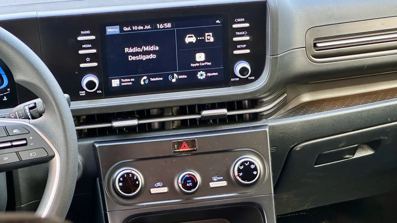 Central multimídia e ar-condicionado Hyundai Creta comfort