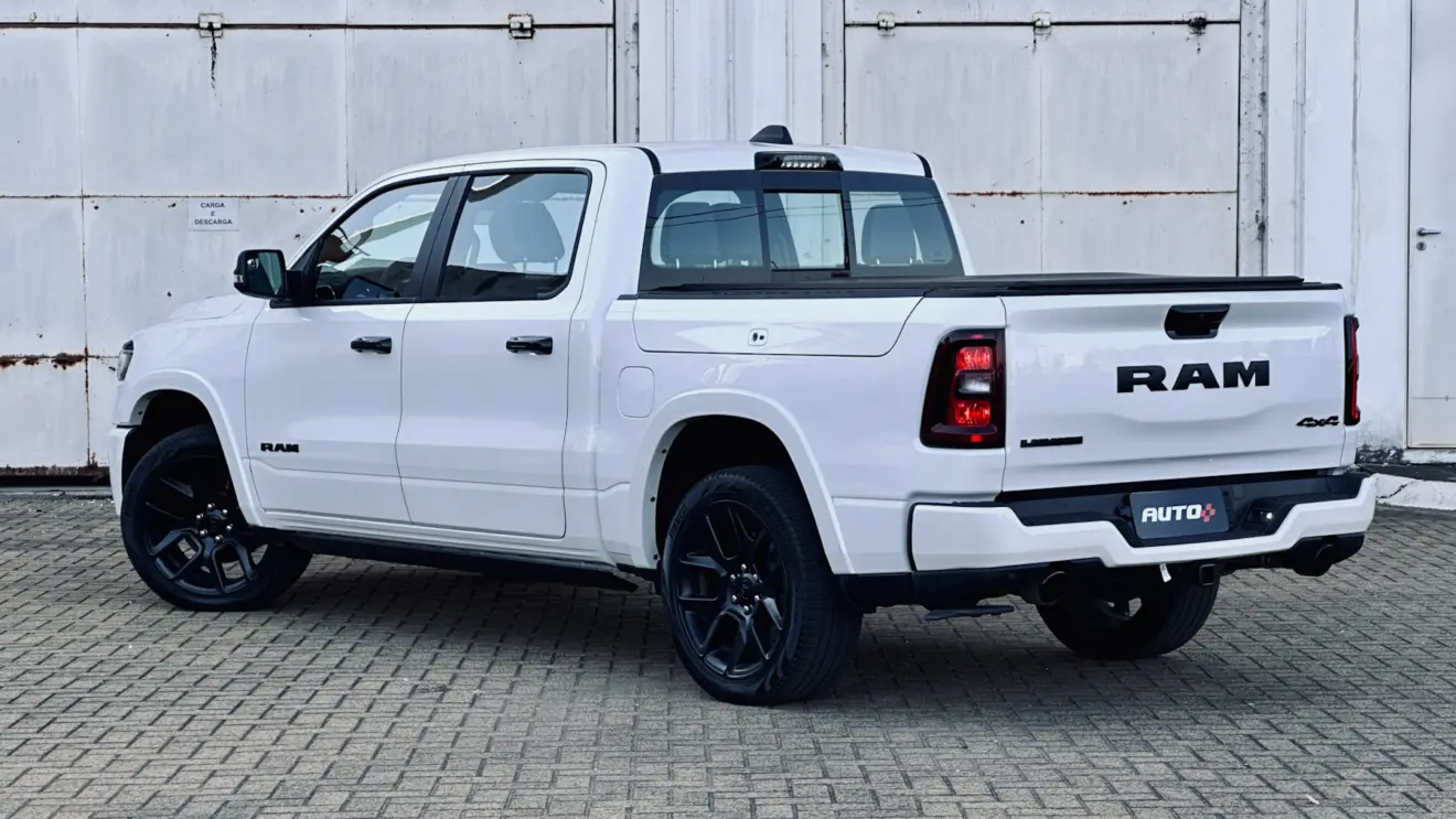 Ram 1500 Laramie Night Edition [Auto+ / João Brigato