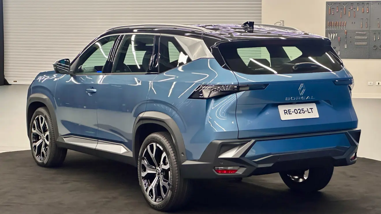 Renault Boreal azul com teto preto visto de cima