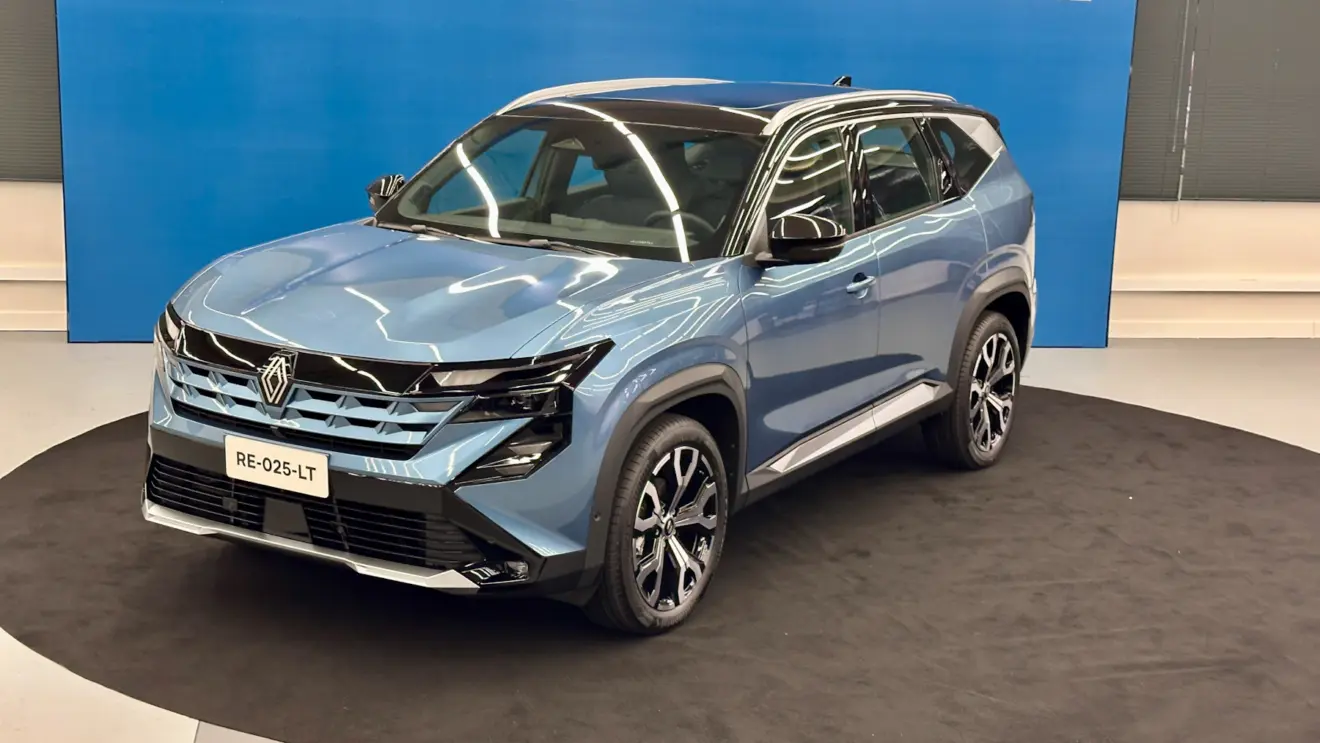 Renault Boreal azul com teto preto visto de cima