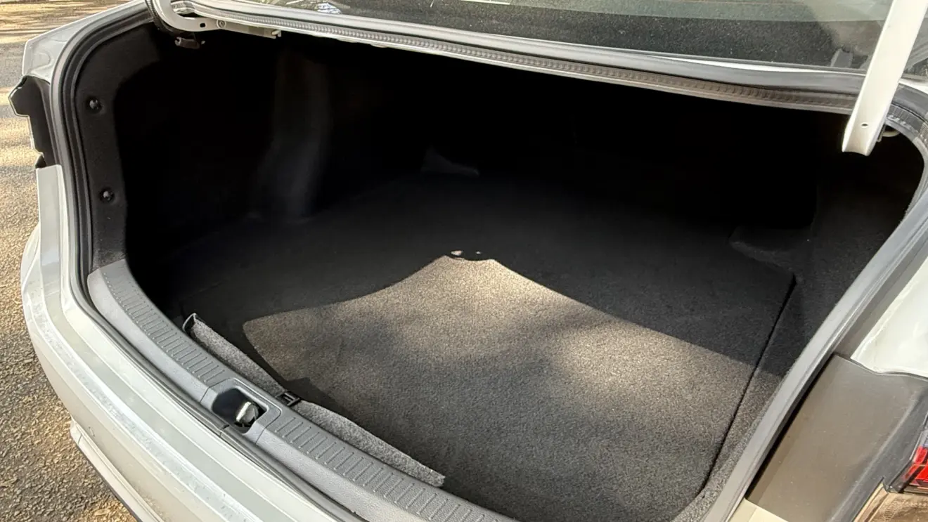 Porta-malas do Toyota Corolla GR-Sport