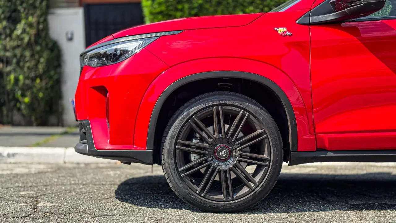 Rodas do Fiat Fastback Abarth