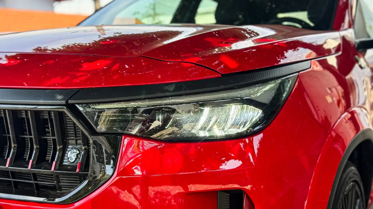 Faróis em LED do Fiat Fastback Abarth