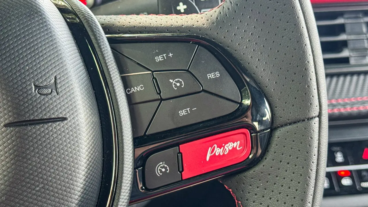 Controle do piloto automático do Fiat Fastback Abarth