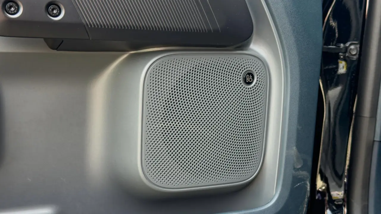 Som da Ford Maverick Lariant Black