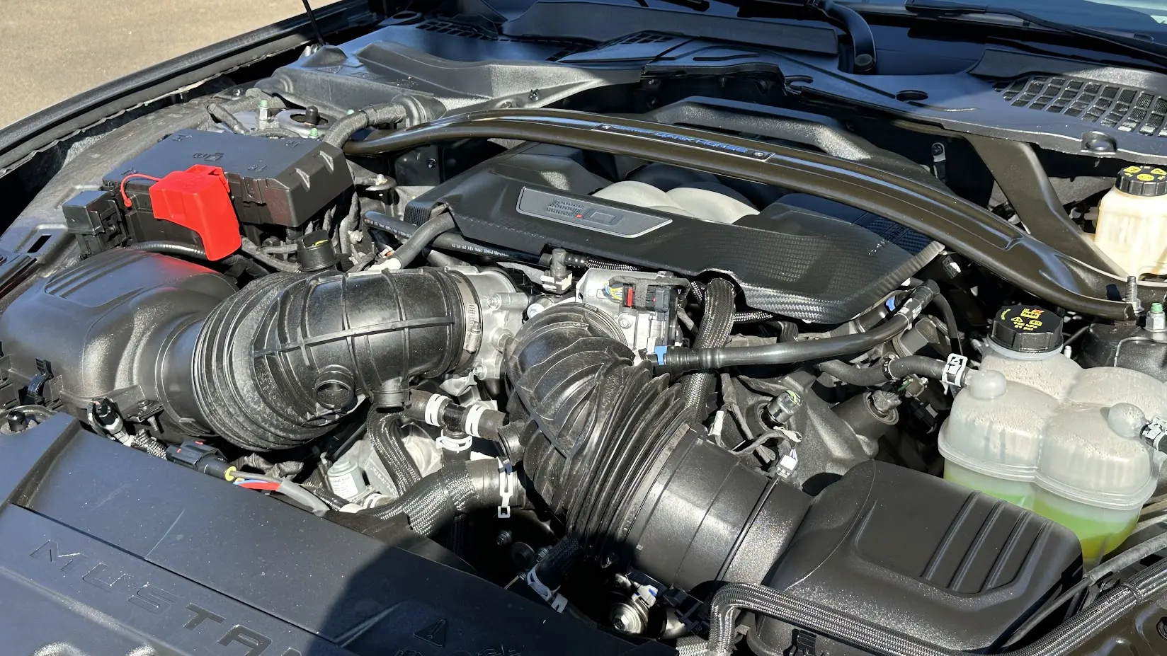 Motor V8 5.0 Coyote do Ford Mustang Dark Horse