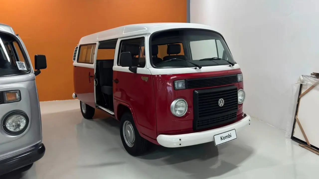 Volkswagen Kombi edição 50 anos limitada em 50 unidades, na Garagem Volkswagen