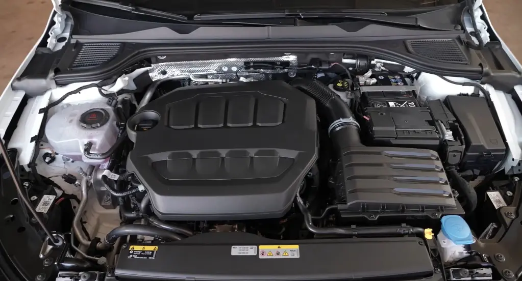 Volkswagen Golf GTI [divulgação]