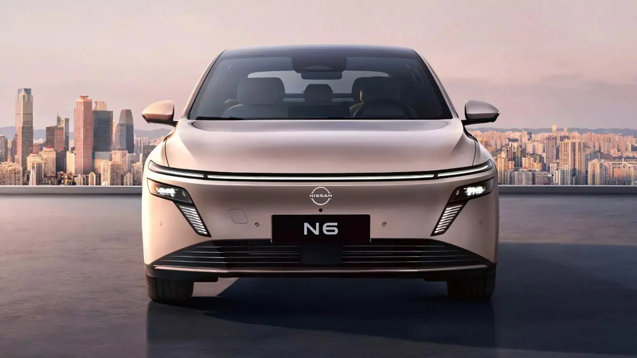 Nissan N6 na China da joinventure Nissan Dongfeng