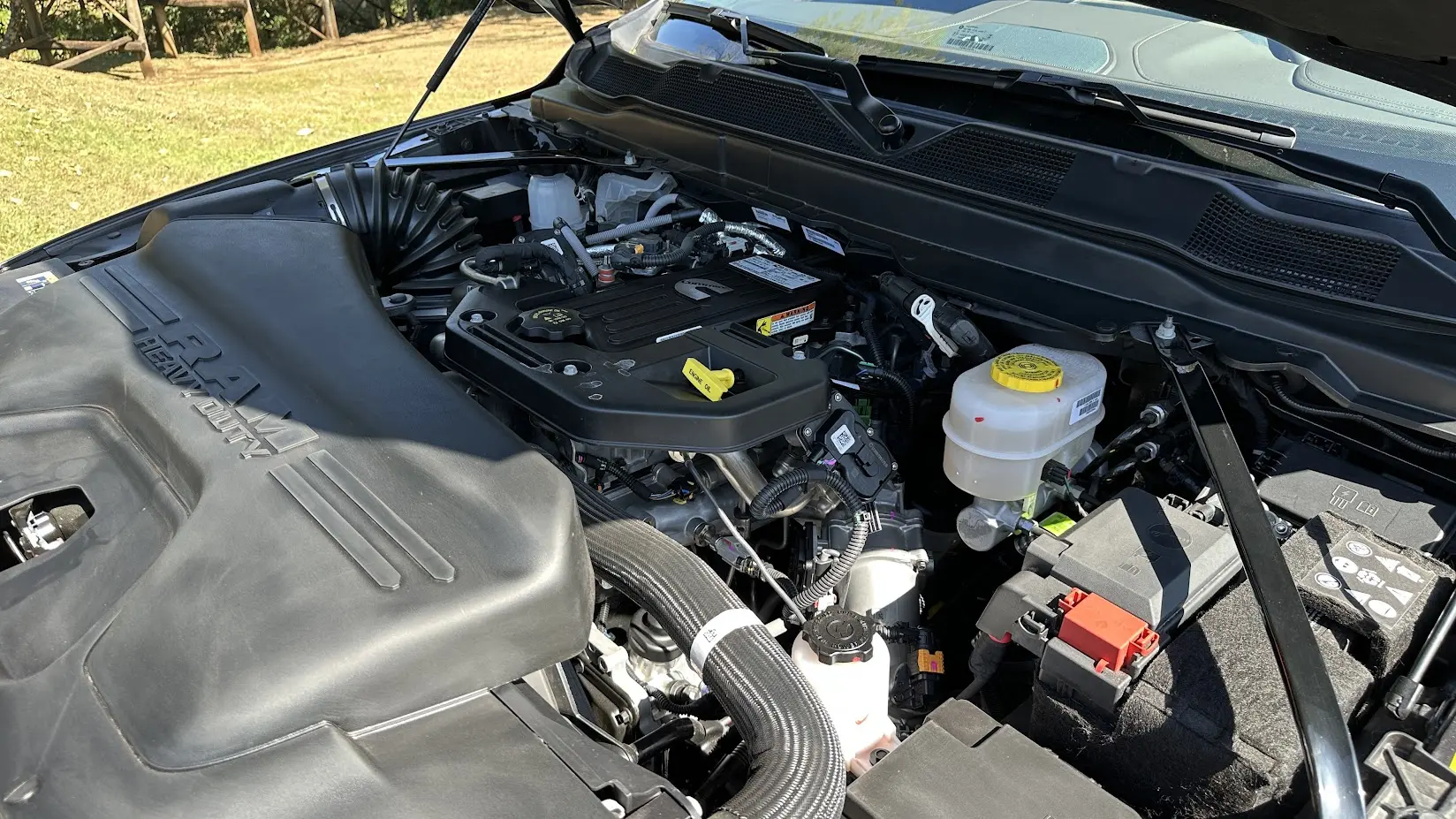 Novo motor 6.7 Cummins turbodiesel da Ram 3500 Limited Longhorn