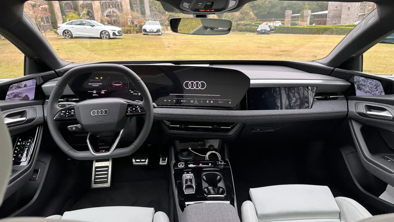 interior claro audi a6 e-tron