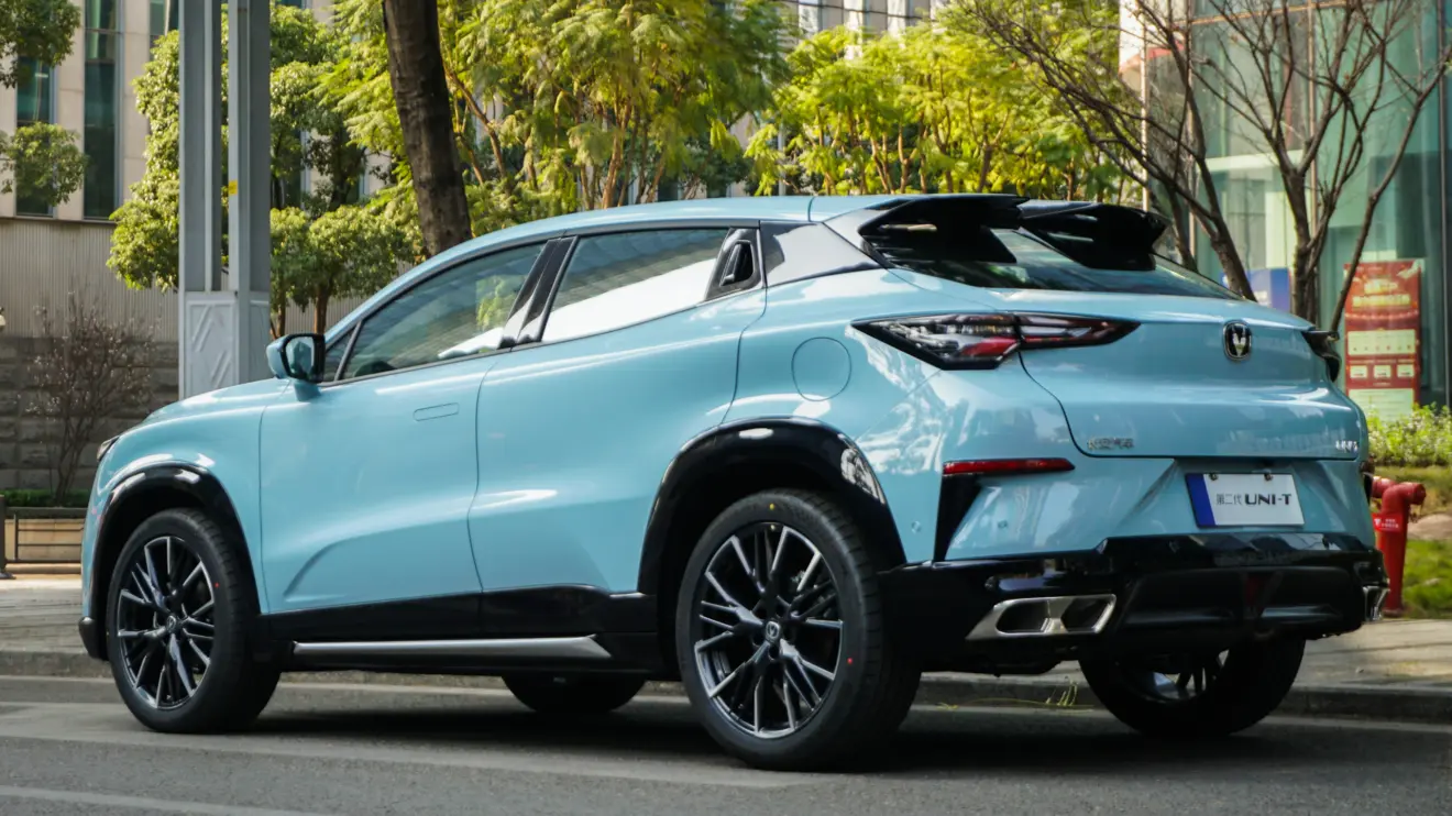 Changan Uni-T azul de traseira