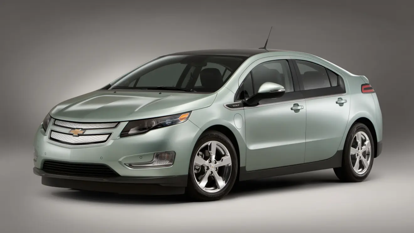 Chevrolet Volt PHEV prata de frente