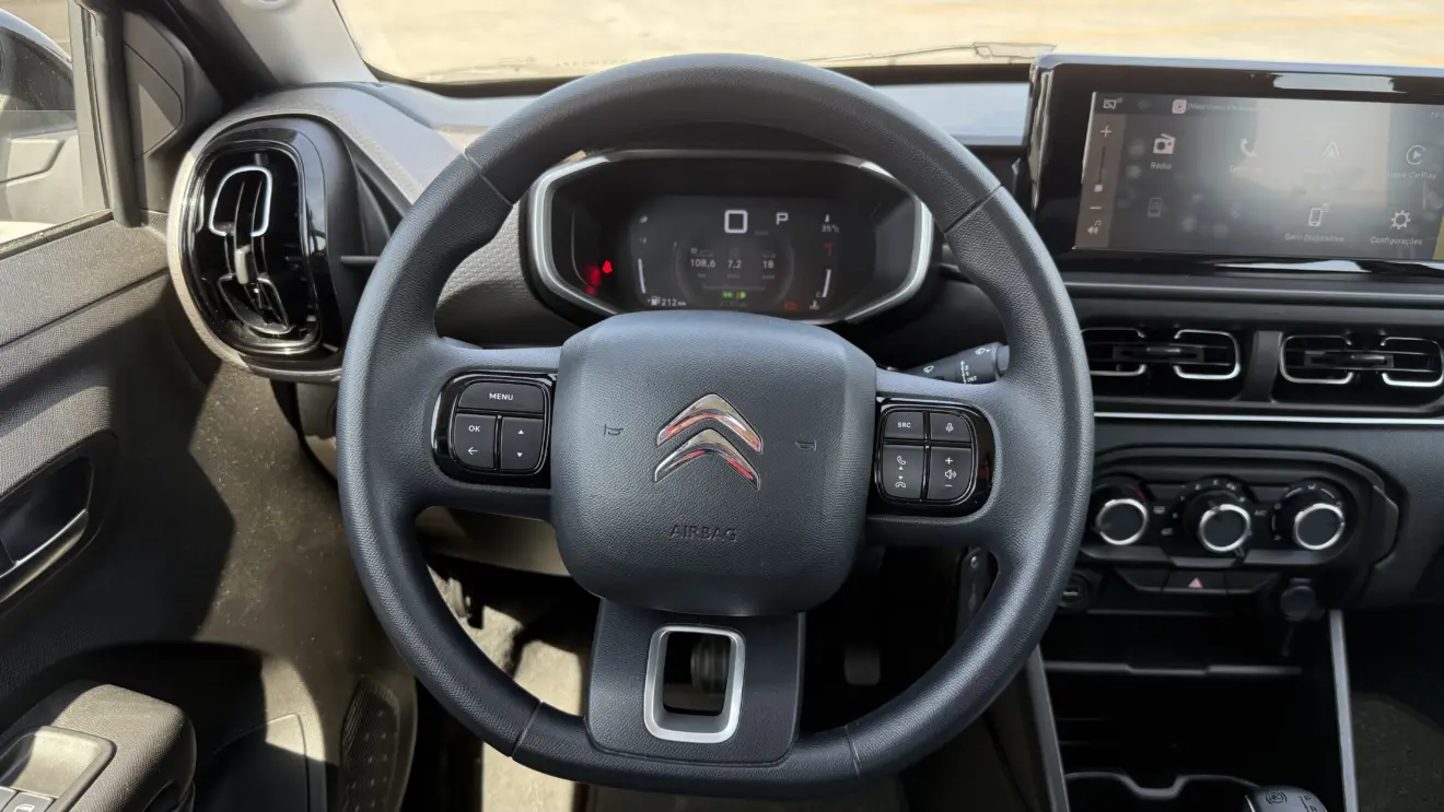 volante do Citroën Basalt Feel CVT