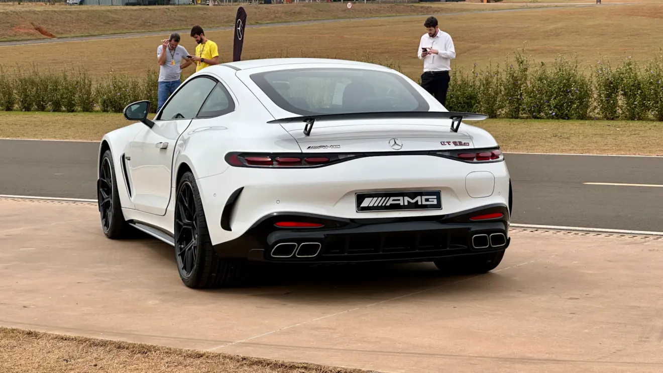 Mercedes-Benz AMG GT [Auto+ / João Brigato]