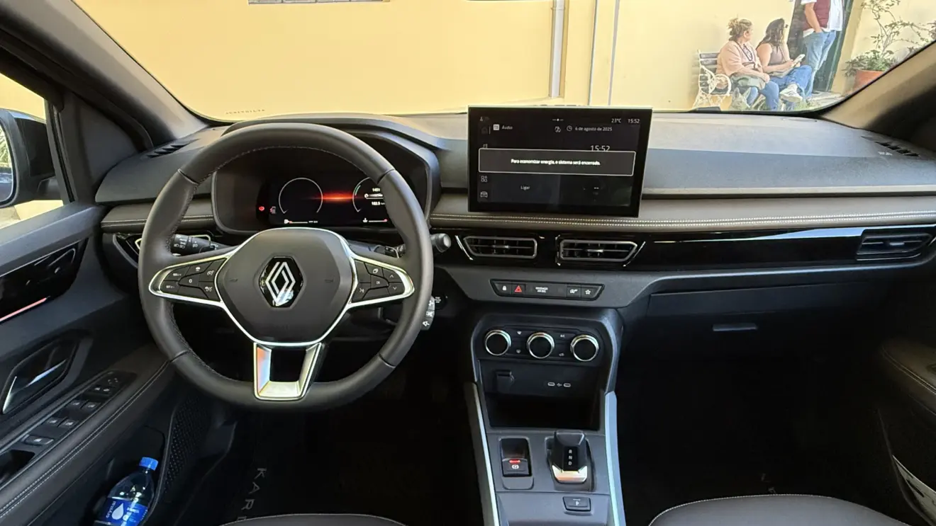 Painel do Renault Kardian Iconic 2026