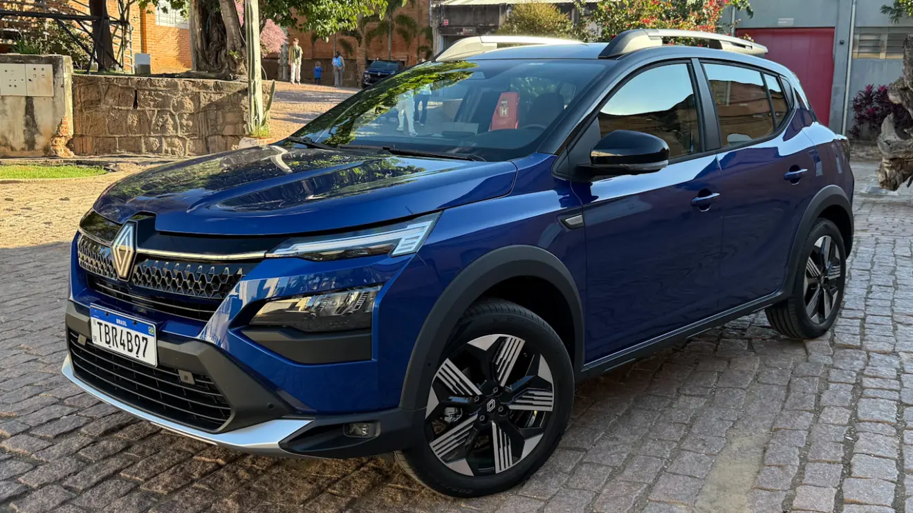 Renault Kardian Iconic 2026 azul visto de lado