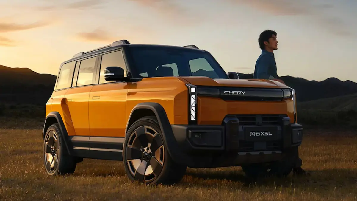 Chery Fulwin X3L / Jaecoo 6 amarelo de frente