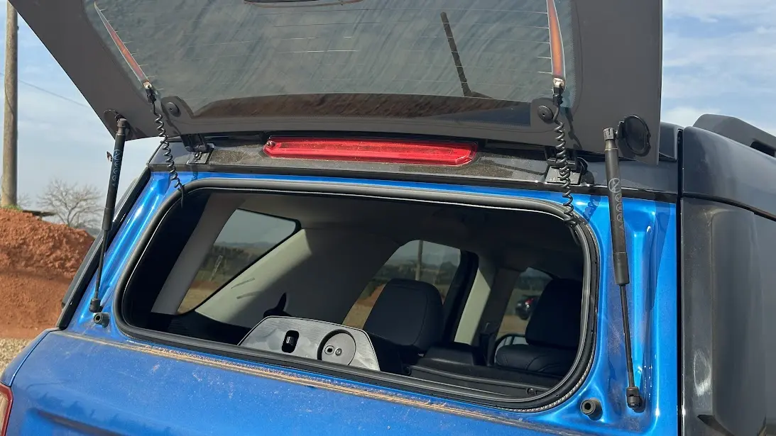 Vidro traseiro basculante do Ford Bronco Sport Badlands