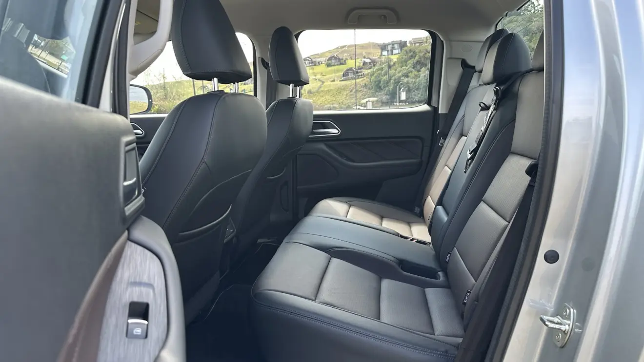 Espaço traseiro da GWM Poer P30 Exclusive