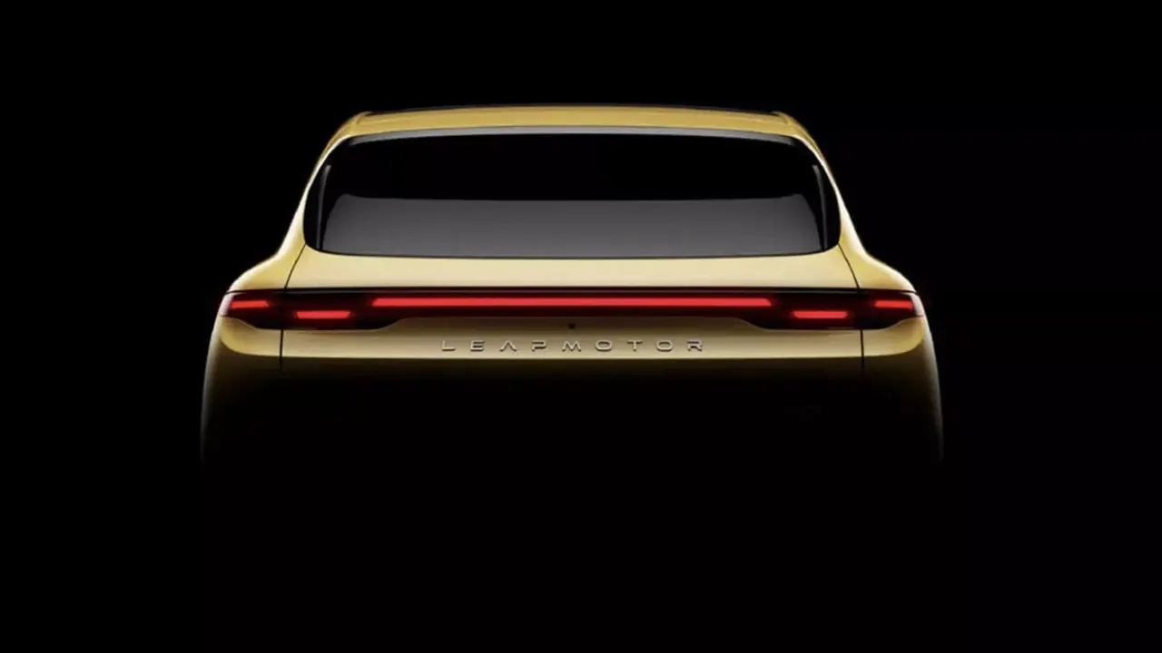 Leapmotor Lafa 5 teaser de divulgação na cor amarelo e fundo escuro