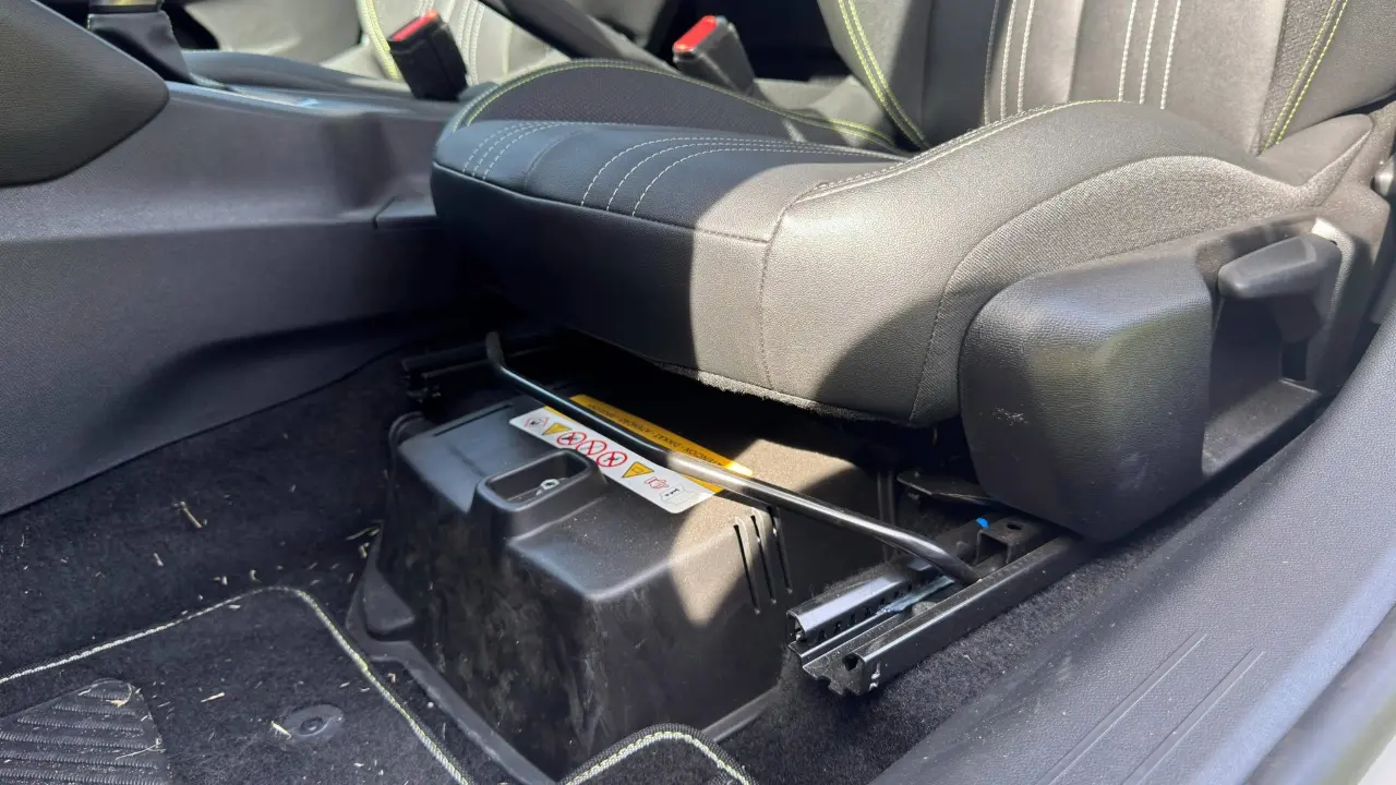 Bateria de 12 volts de íons de lítio do Peugeot 208 Hybrid