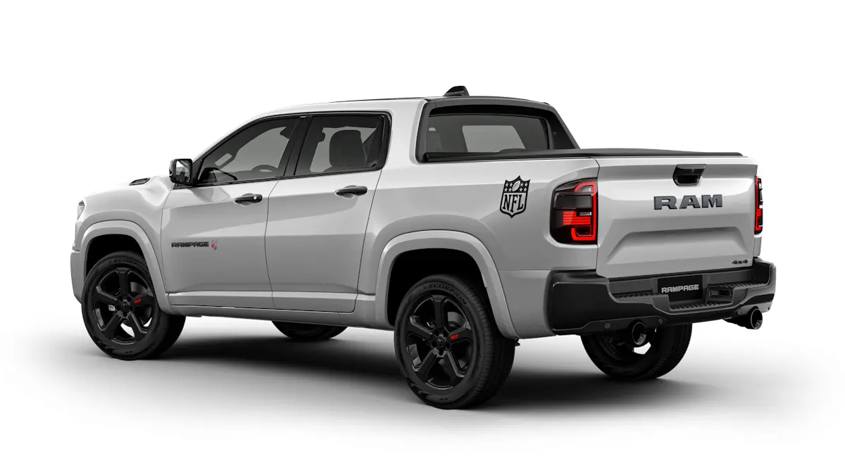 Ram Rampage R/T NFL branca de traseira