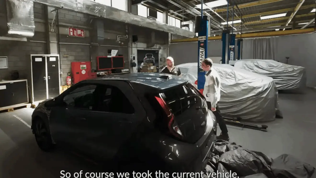 Toyota Aygo X híbrido protótipo camuflado