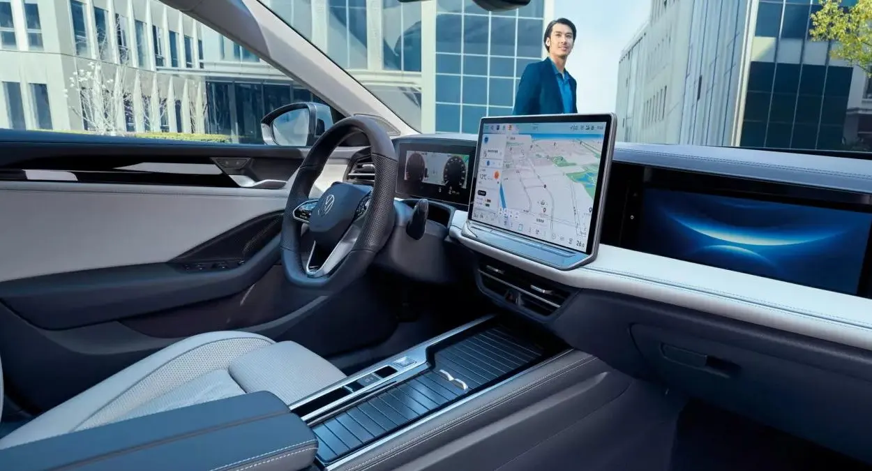 Volkswagen Magotan parado de traseira será exportado da China para o Oriente Médio