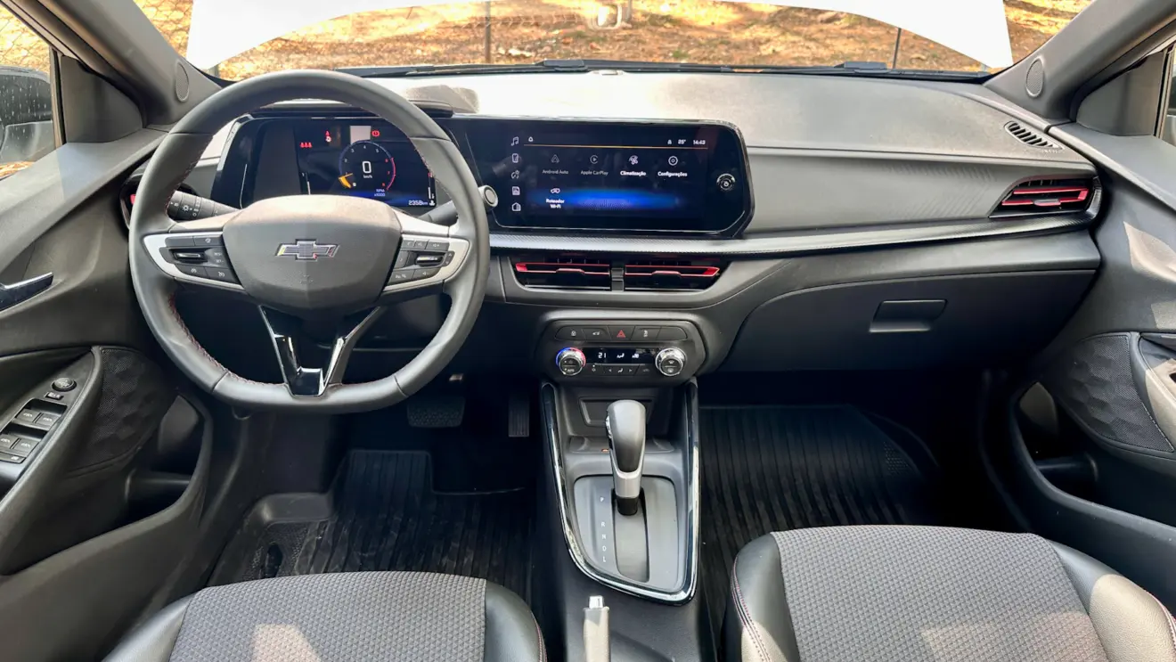 interior Chevrolet Onix RS