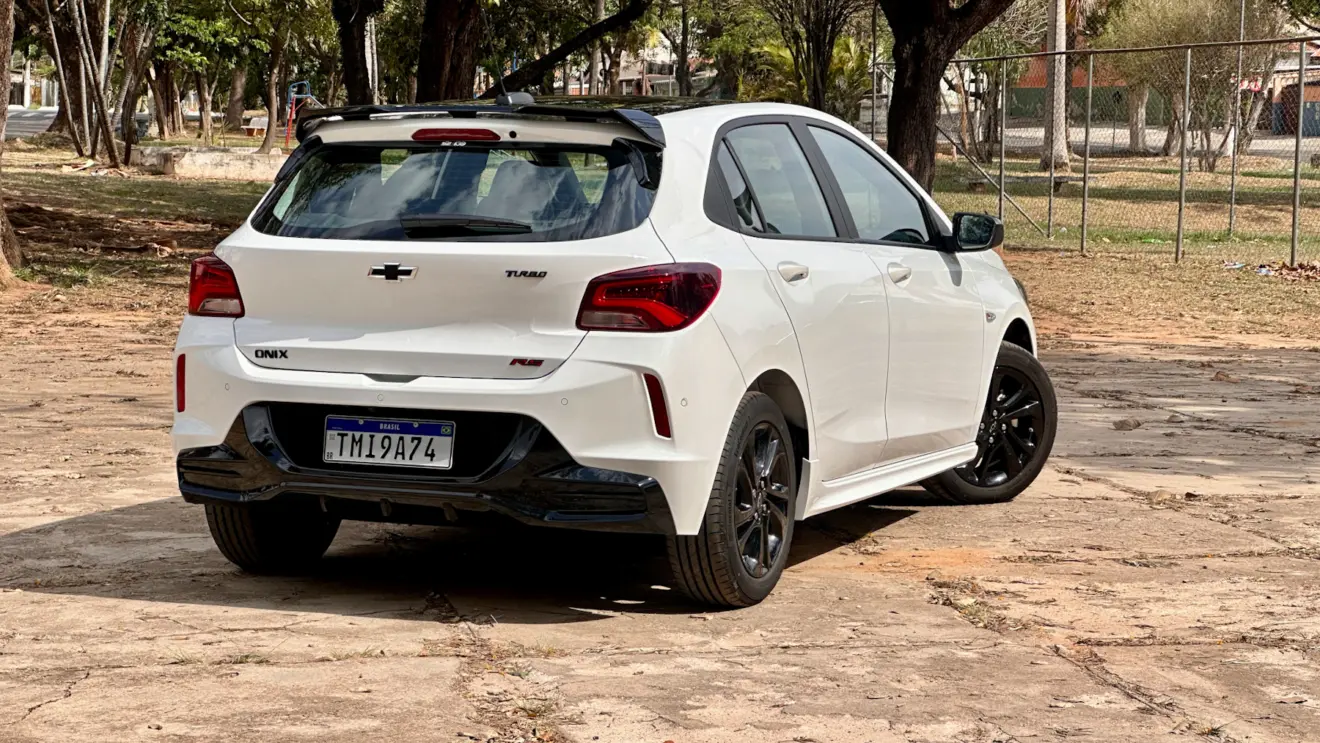 Chevrolet Onix RS [Auto+ / João Brigato]