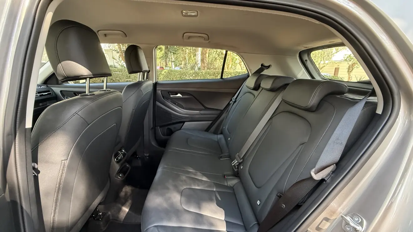 bancos traseiros do Hyundai Creta Limited