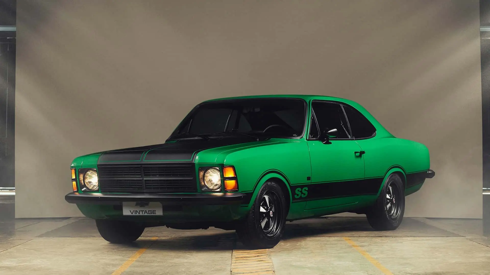 Chevrolet Opala SS do Projeto Vintage verde de frente